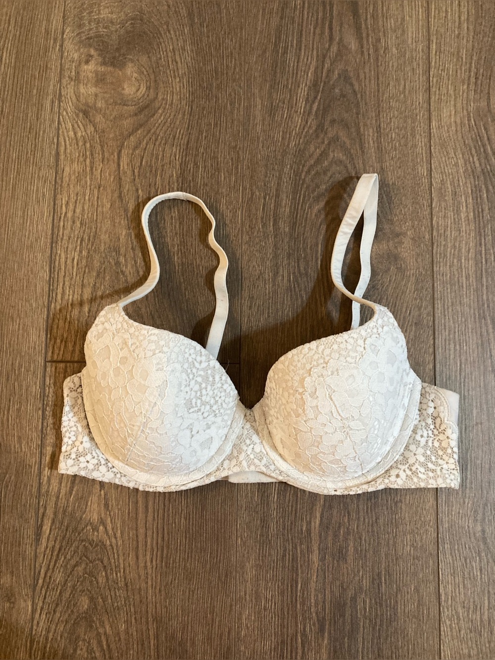 Victoria's Secret Body By Victory Lined Demi Size 36C